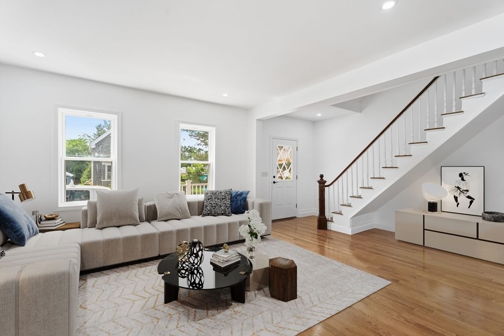 24 Marblehead St North Andover — Photo 10 of 42