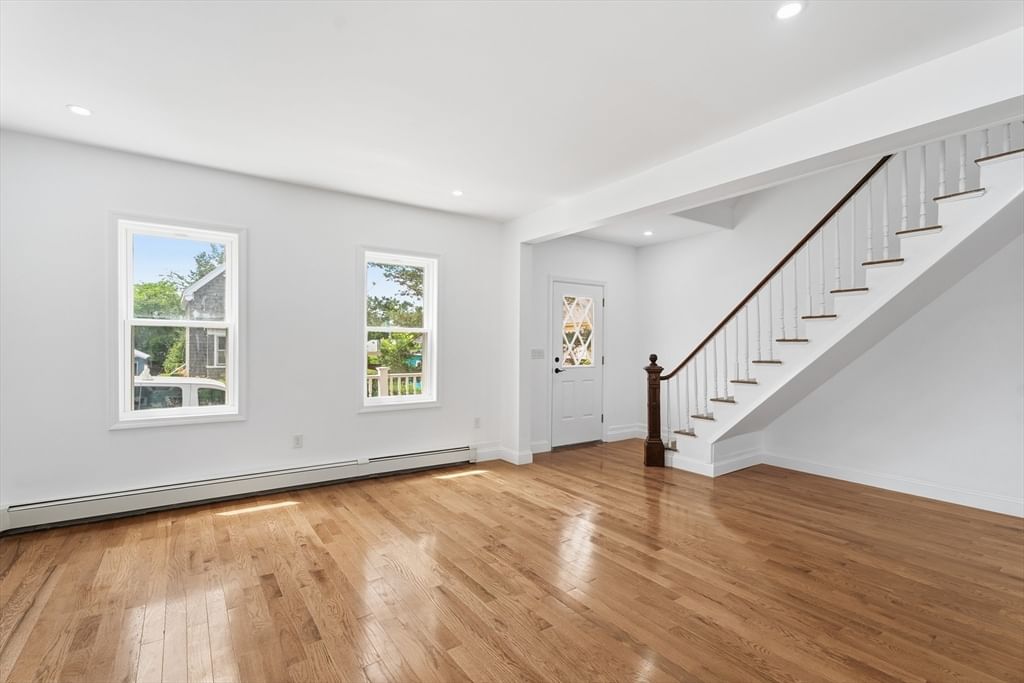 24 Marblehead St North Andover — Photo 11 of 42