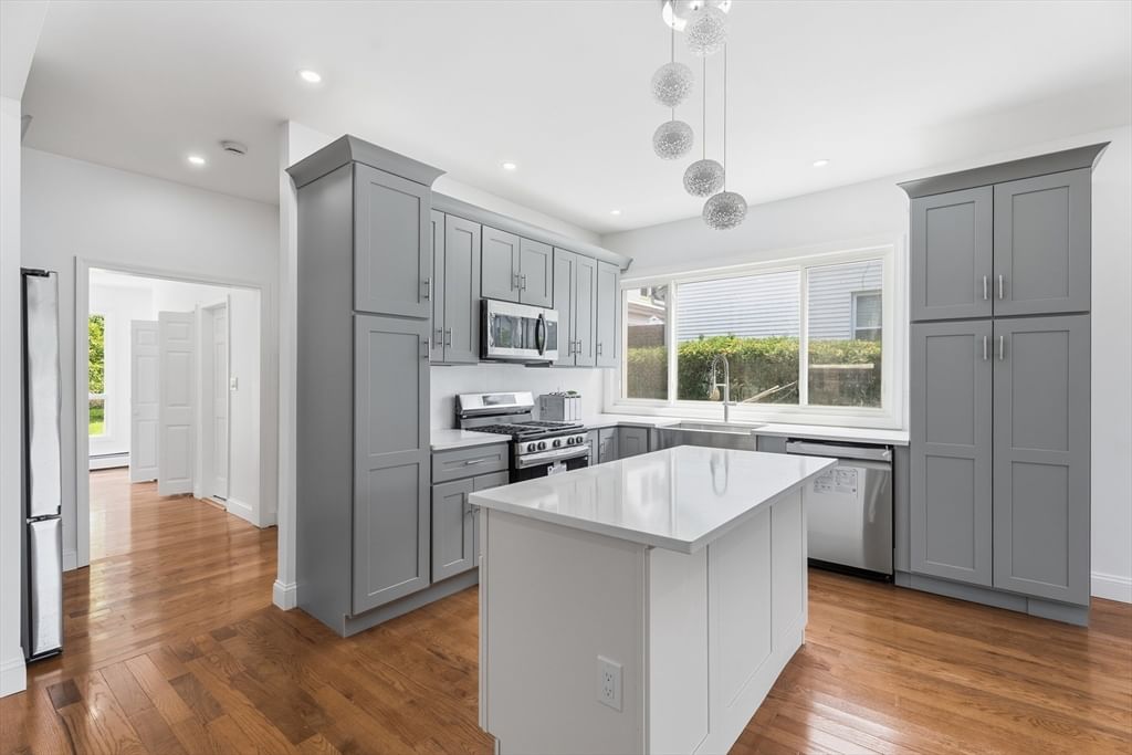 24 Marblehead St North Andover — Photo 20 of 42