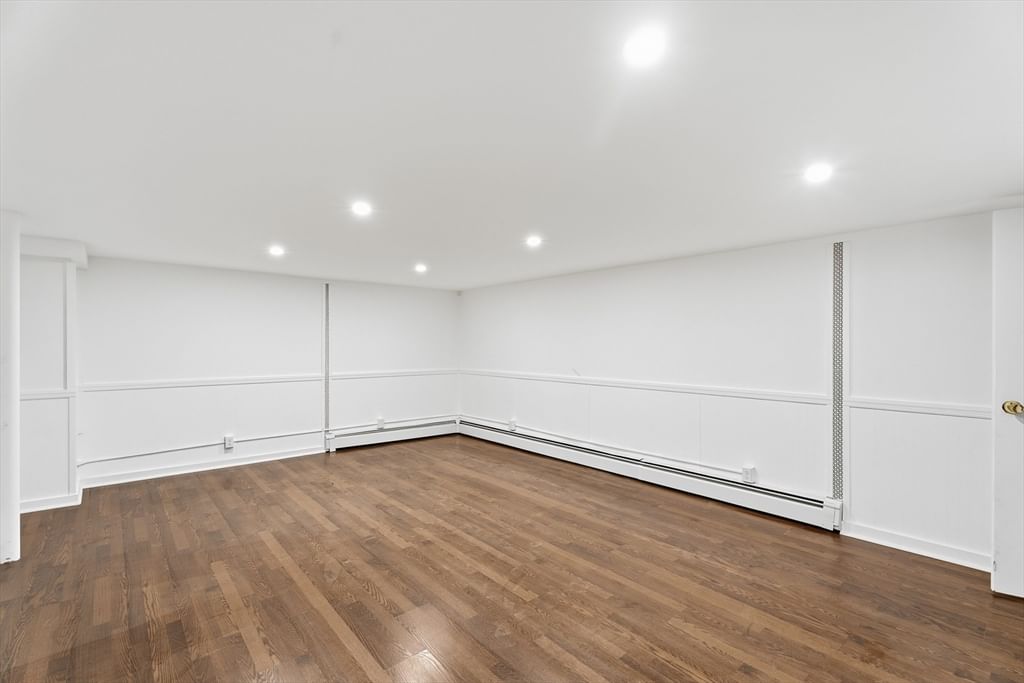 24 Marblehead St North Andover — Photo 36 of 42