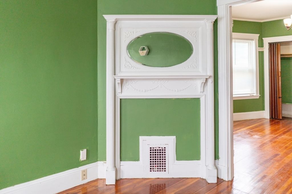 21 Saint Marks Rd Boston — Photo 11 of 30