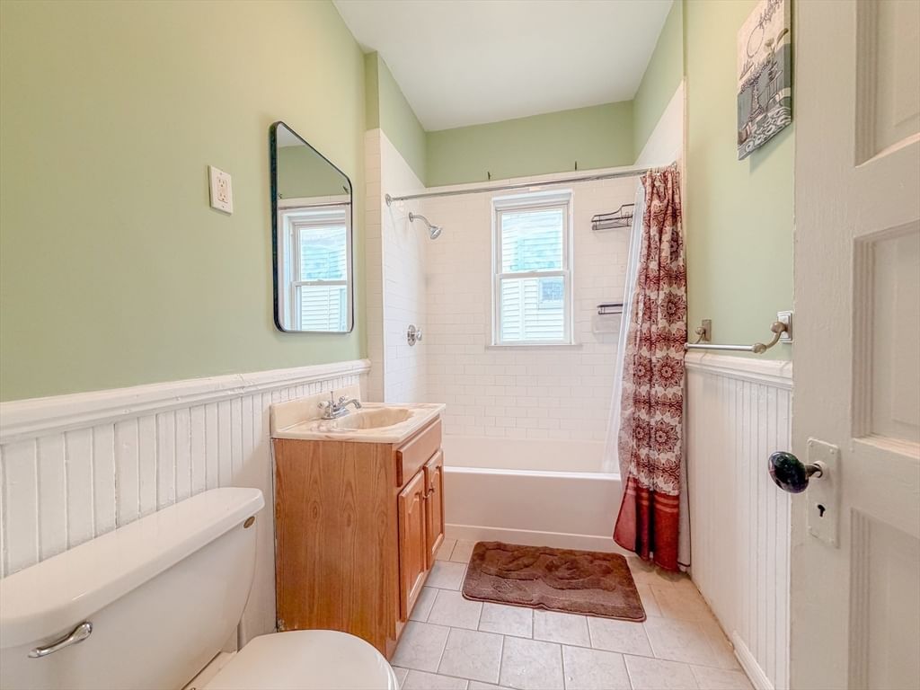 21 Saint Marks Rd, Boston, MA 02124 photo 4