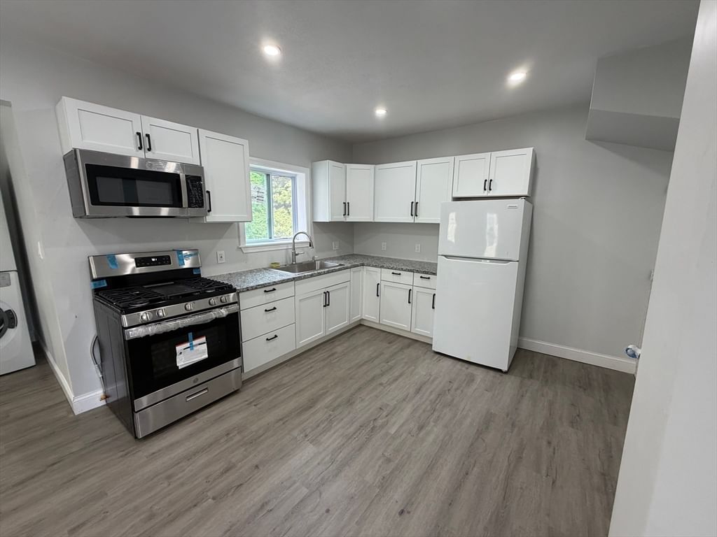 Photo of 75 Draper AVE, Mansfield, MA