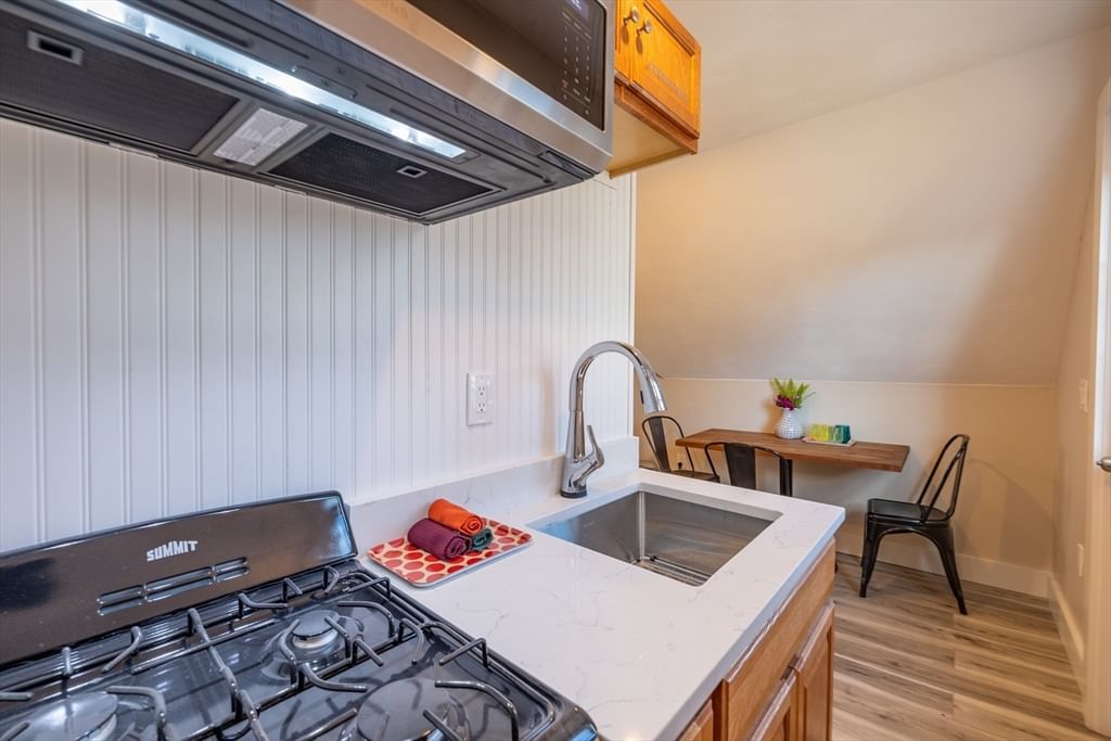 482 Broadway #2, Somerville, MA Photo #4