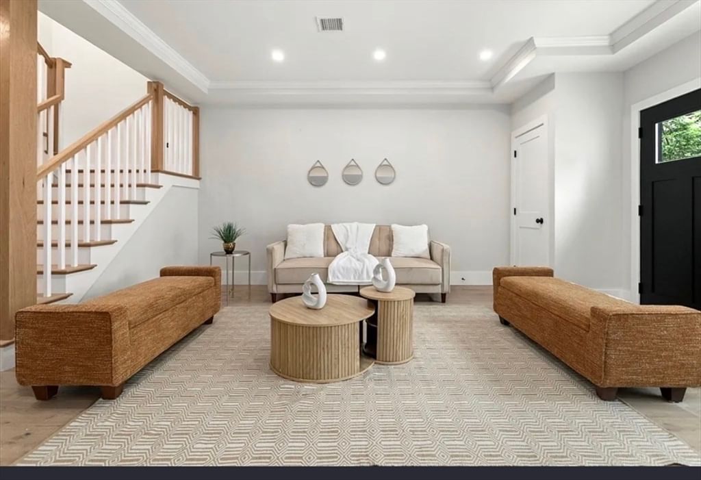 140 Pearl St #A Somerville — Photo 1 of 27