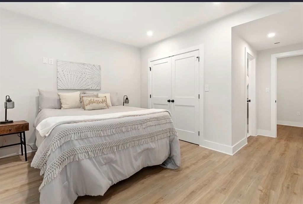 140 Pearl St #A Somerville — Photo 18 of 27