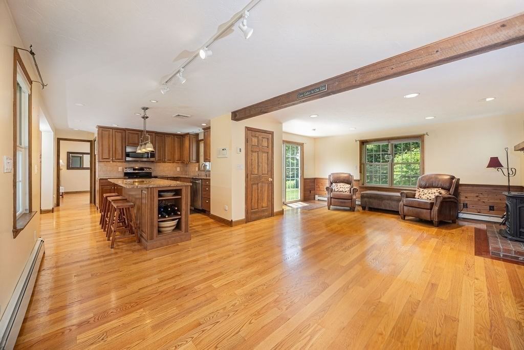 57 Justine Rd Plymouth — Photo 9 of 38