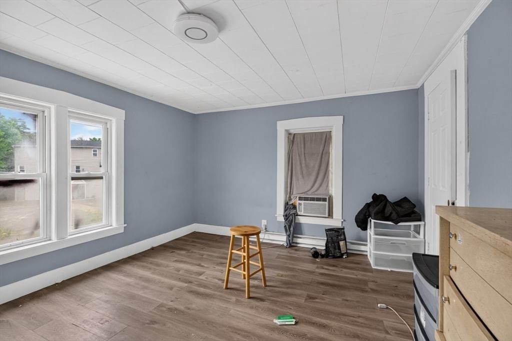 243 Central St Springfield — Photo 17 of 37