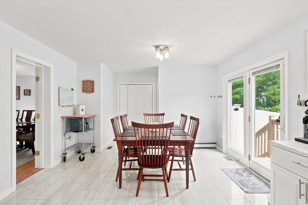 18 Rosegate Rd Needham — Photo 6 of 40