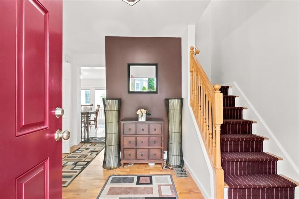 18 Rosegate Rd Needham — Photo 8 of 40