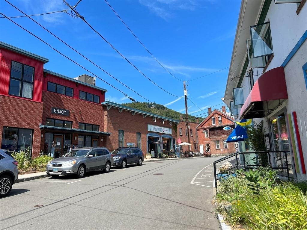 10 Deerfield Ave #9, Shelburne, MA, 10 Deerfield Ave #9, Shelburne, MA Photo #25