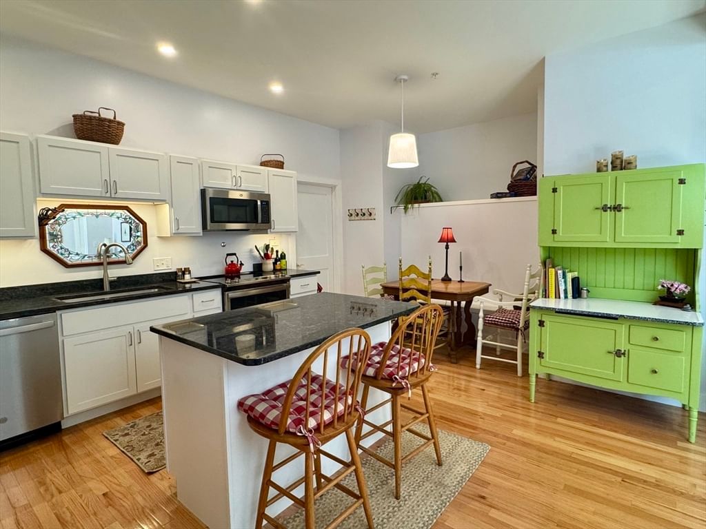 10 Deerfield Ave #9, Shelburne, MA, 10 Deerfield Ave #9, Shelburne, MA Photo #3