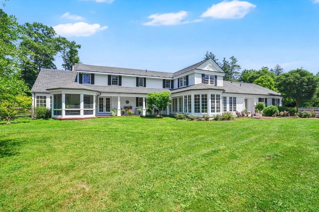 Property at 212 Springfield St, Wilbraham, MA 01095