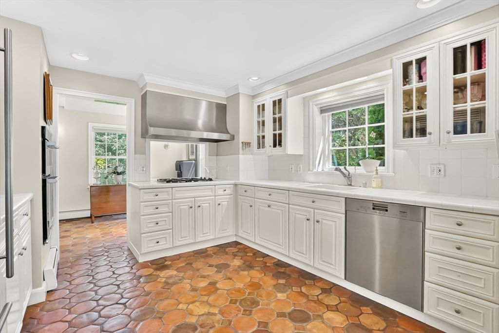 212 Springfield St, Wilbraham, MA, 212 Springfield St, Wilbraham, MA Photo #8
