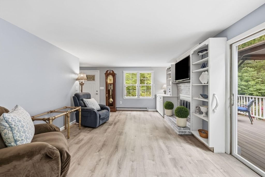 25 Muskegat Rd Falmouth — Photo 11 of 42