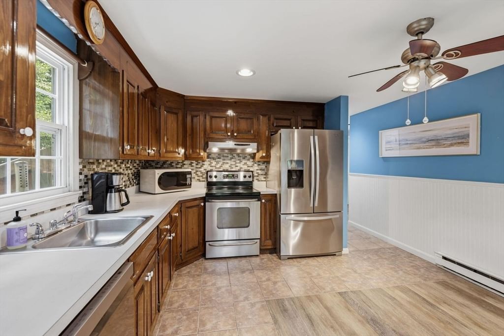 25 Muskegat Rd Falmouth — Photo 15 of 42