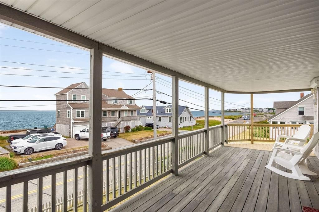 70 Menauhant Falmouth — Photo 13 of 42