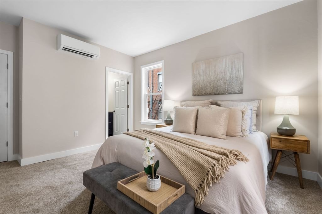 362 Silver St Boston — Photo 10 of 24