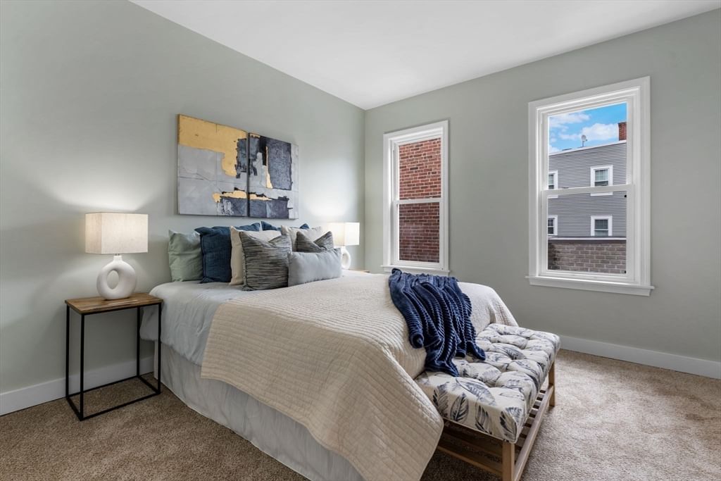 362 Silver St Boston — Photo 13 of 24