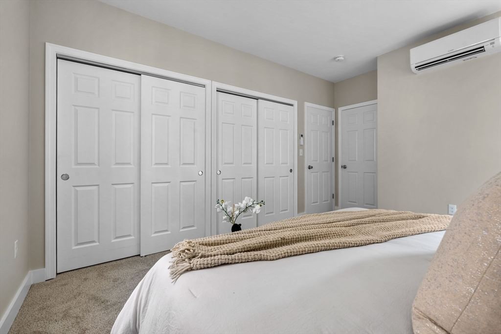 362 Silver St Boston — Photo 15 of 24