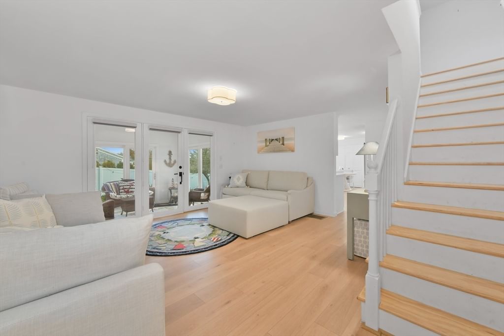 7 Oxford Dr, Barnstable, MA Photo #10