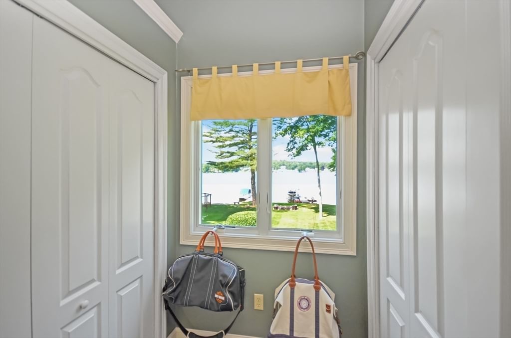 34 Macarthur Dr Millbury — Photo 14 of 42