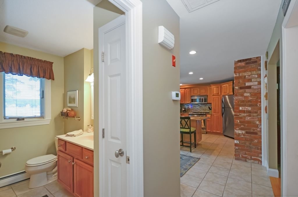 34 Macarthur Dr Millbury — Photo 26 of 42