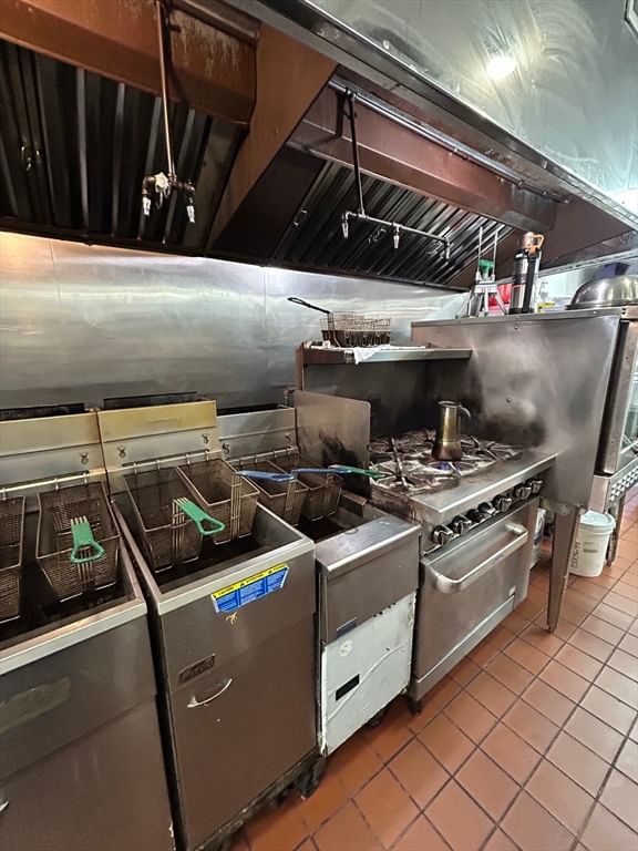 914 Morton St Boston — Photo 14 of 41