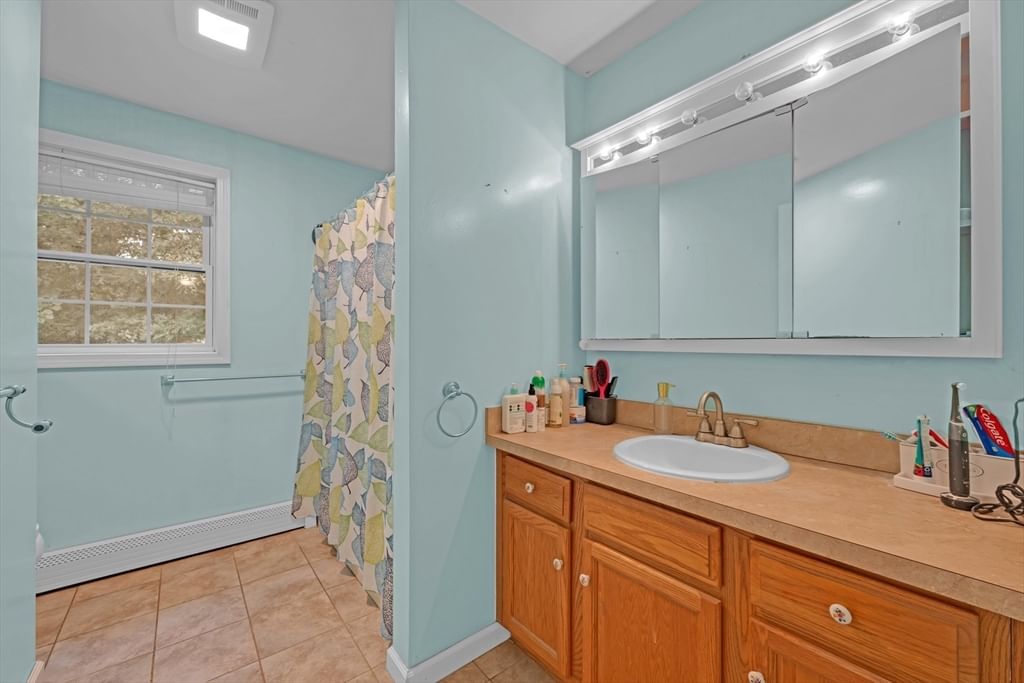 130 Grove St, Millville, MA 01529 photo 4