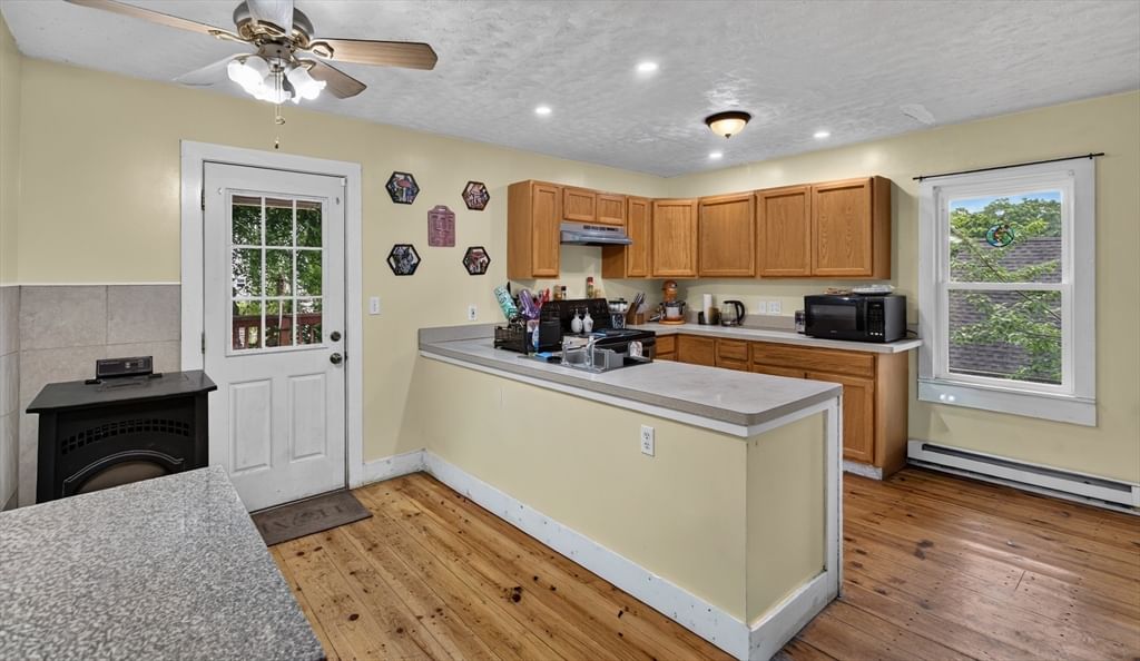 10 Burnett Fitchburg — Photo 9 of 30