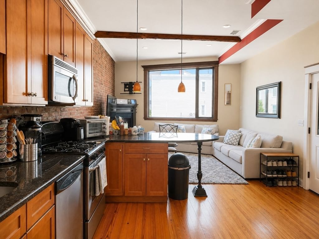 410 E 3rd St #1, Boston, MA, 410 E 3rd St #1, Boston, MA Photo #2