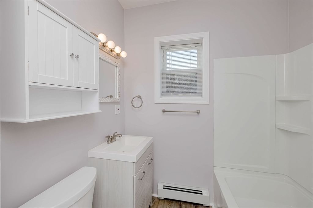 154 Mott St Fall River — Photo 14 of 42