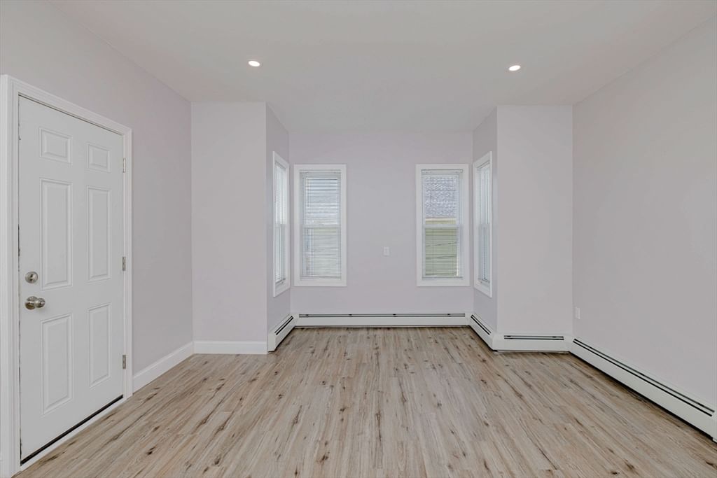 154 Mott St Fall River — Photo 19 of 42