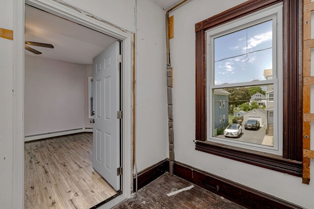 154 Mott St Fall River — Photo 21 of 42