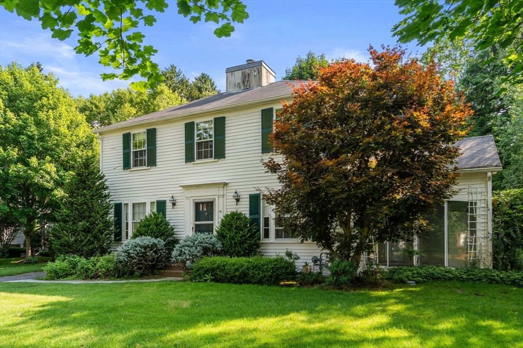 10 Wilde Rd, Wellesley, MA Photo #4