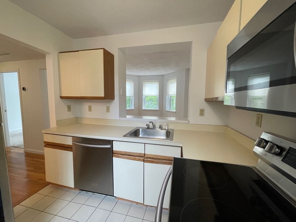 1409 Commonwealth Ave #305, Boston, MA, 1409 Commonwealth Ave #305, Boston, MA Photo #6