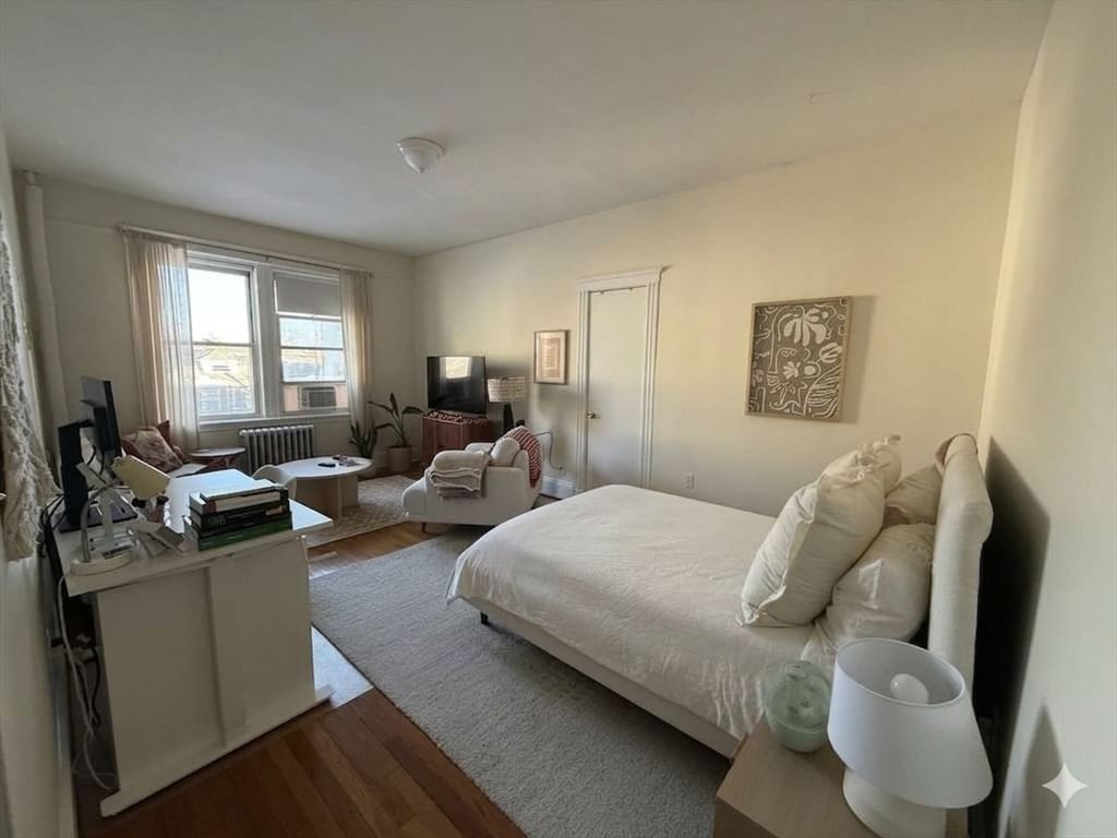 Click for 28 Colborne RD #8, Boston, MA slideshow