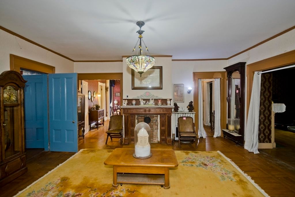 2 Crescent Hl Springfield — Photo 18 of 42