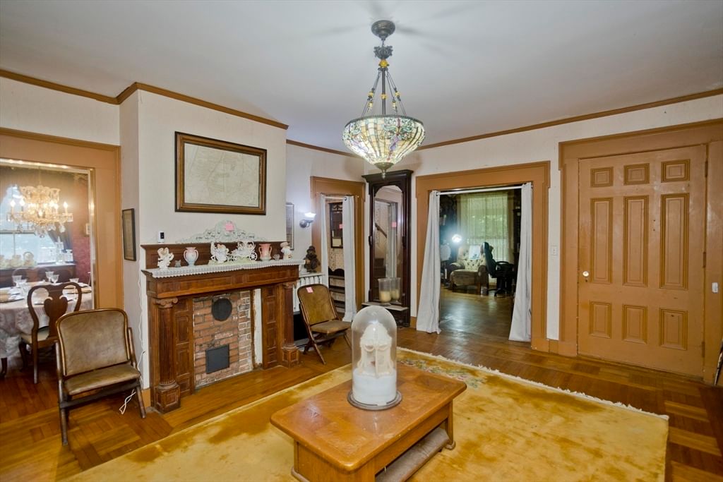 2 Crescent Hl Springfield — Photo 19 of 42