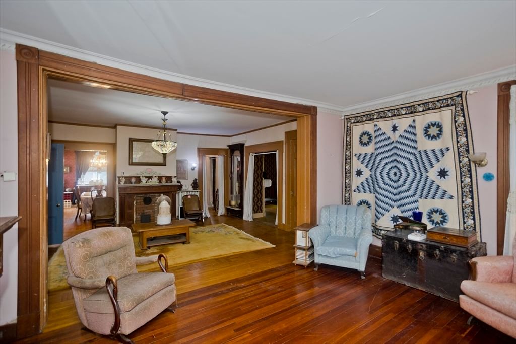 2 Crescent Hl Springfield — Photo 21 of 42