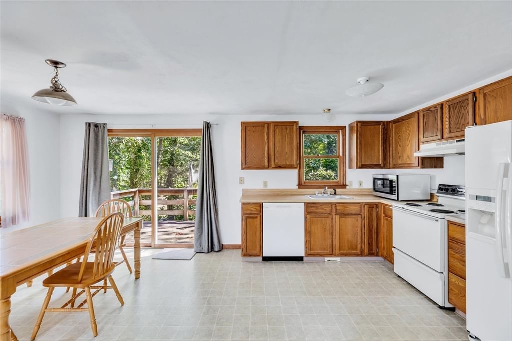 26 Richard Rd, Yarmouth, MA, 26 Richard Rd, Yarmouth, MA Photo #13