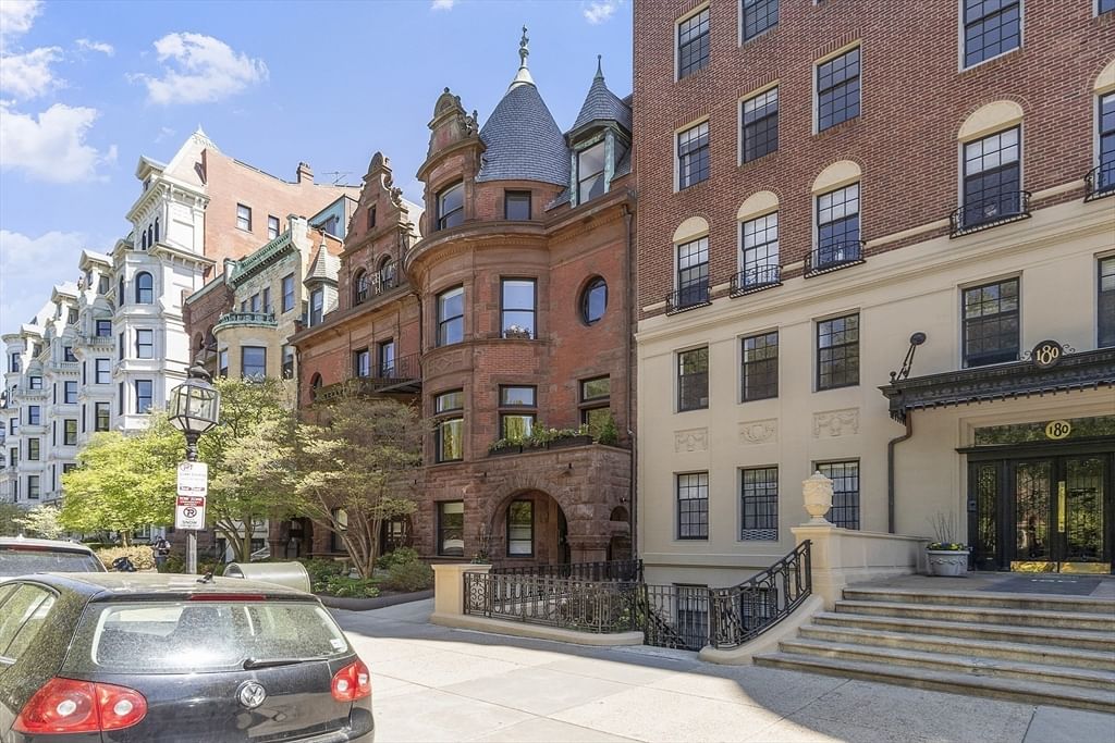 Photo of 178 Commonwealth Ave #PH, Boston, MA
