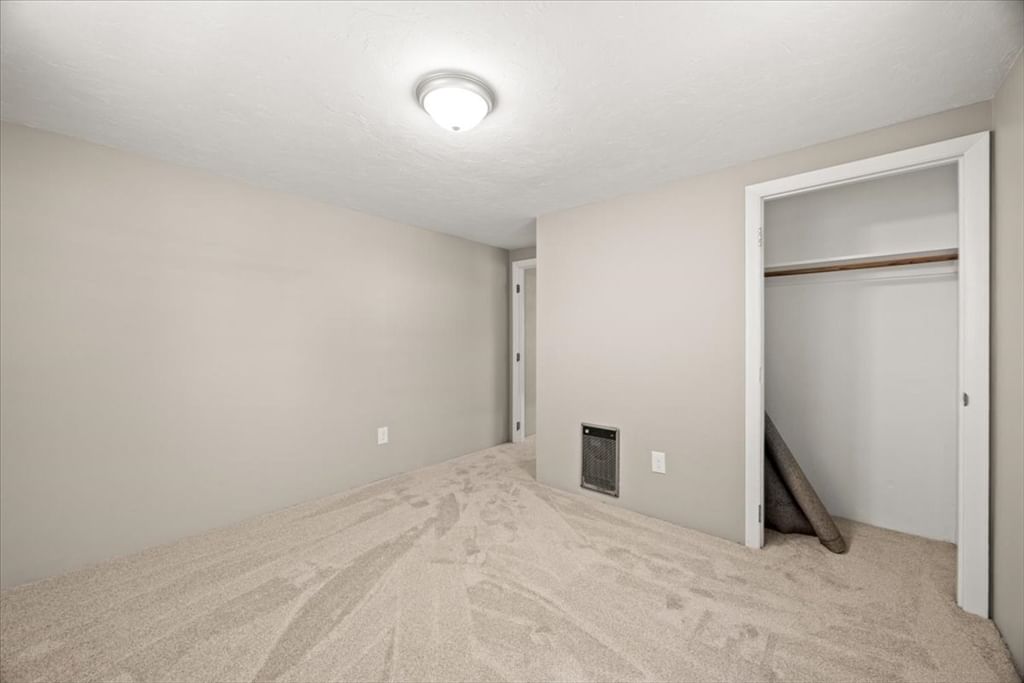 52 Jacob St Brockton — Photo 11 of 40