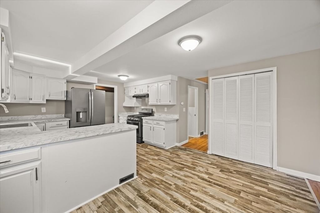52 Jacob St Brockton — Photo 16 of 40