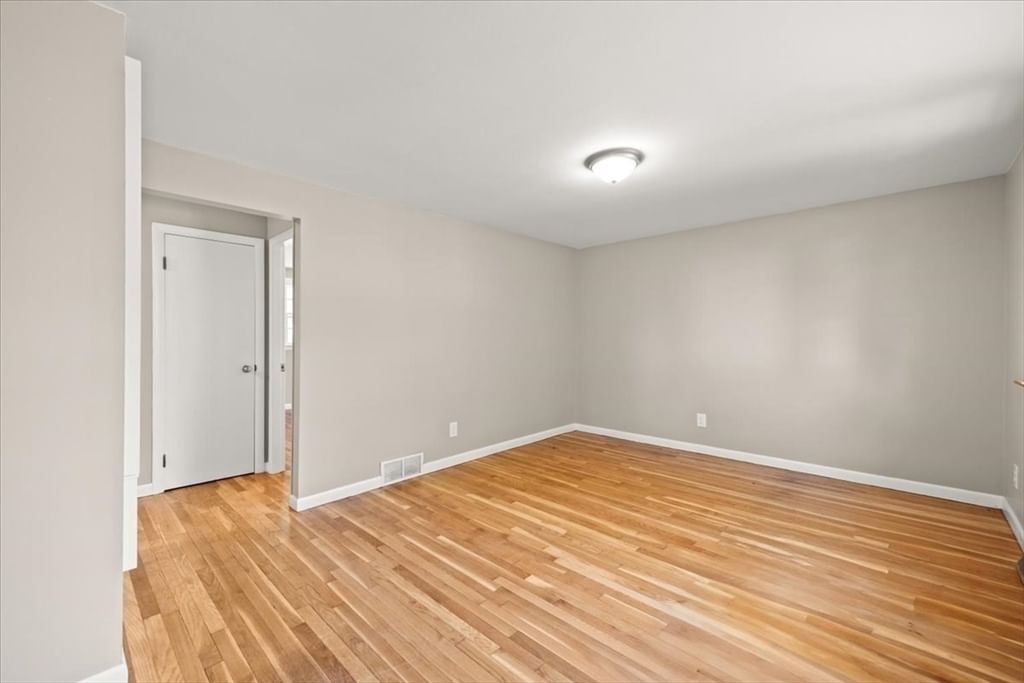 52 Jacob St Brockton — Photo 21 of 40