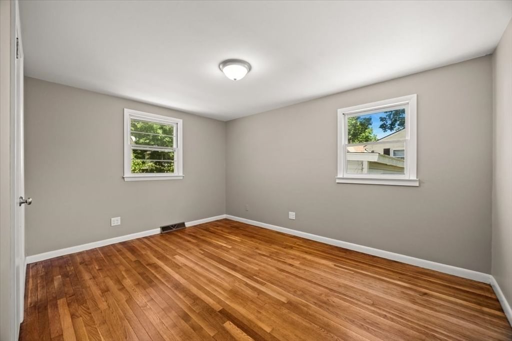52 Jacob St Brockton — Photo 25 of 40