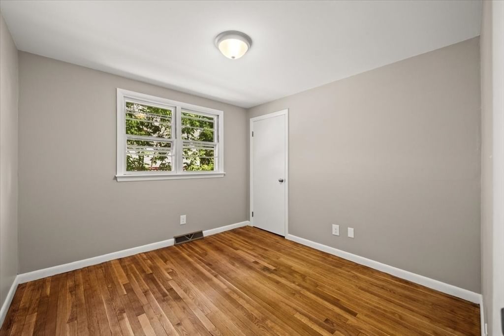 52 Jacob St Brockton — Photo 28 of 40