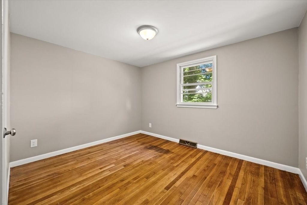 52 Jacob St Brockton — Photo 30 of 40