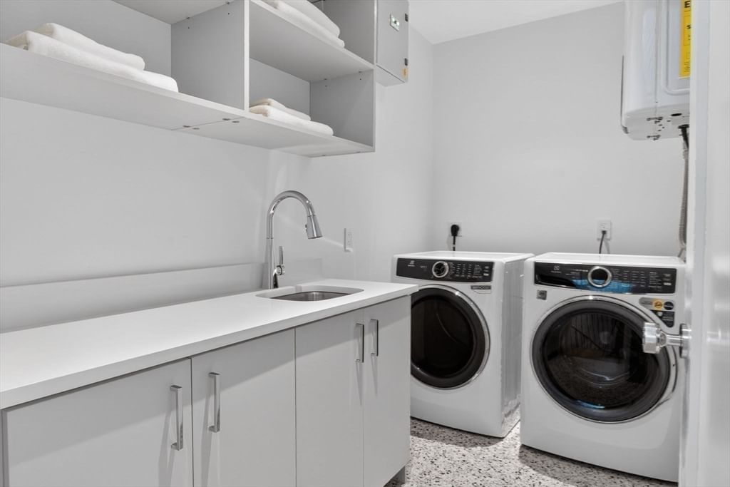 561 E Broadway #561 Boston — Photo 21 of 36