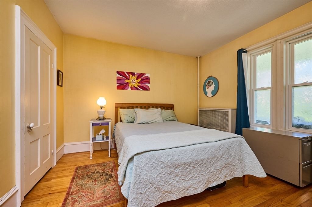 2 Pleasant St, Huntington, MA 01050 photo 4
